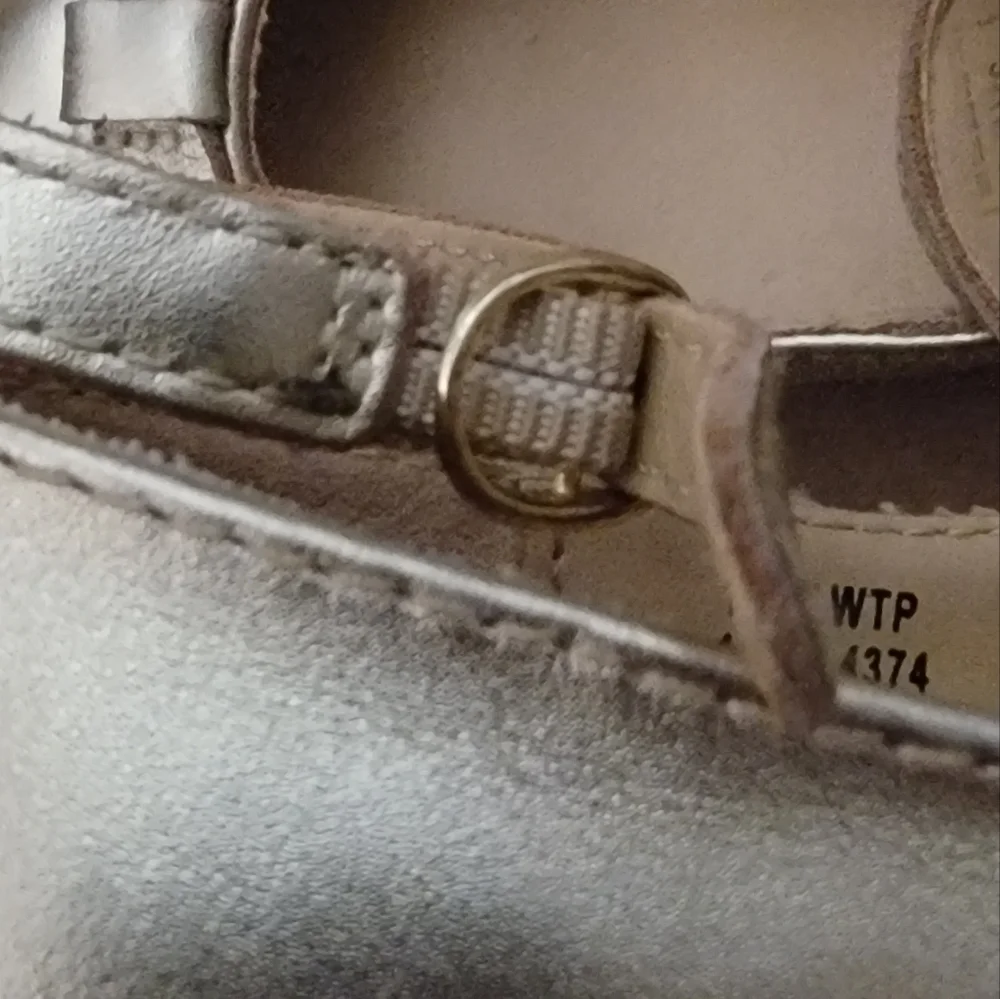 Janie & Jack | Mary Jane Gold Round toe  Size 4 toddlers